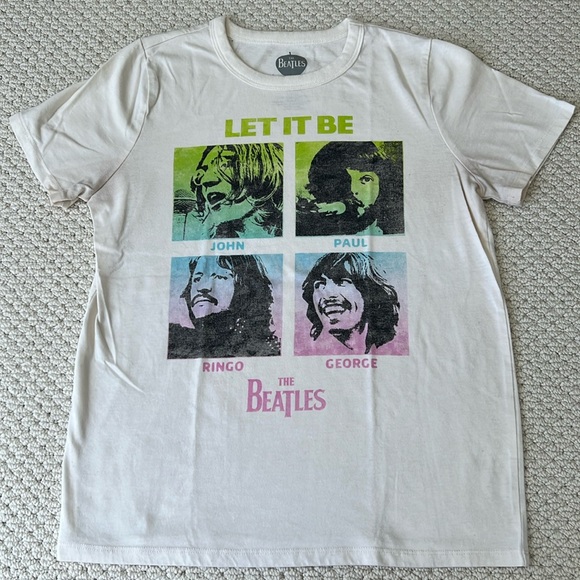 EUC The Beatles t-shirt size Small - Picture 1 of 5